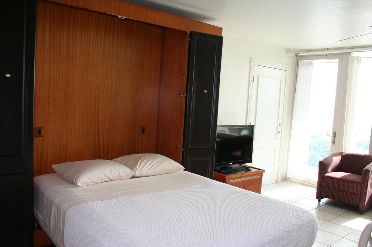 Georgian Inn Beach Club Ormond Beach Bagian luar foto